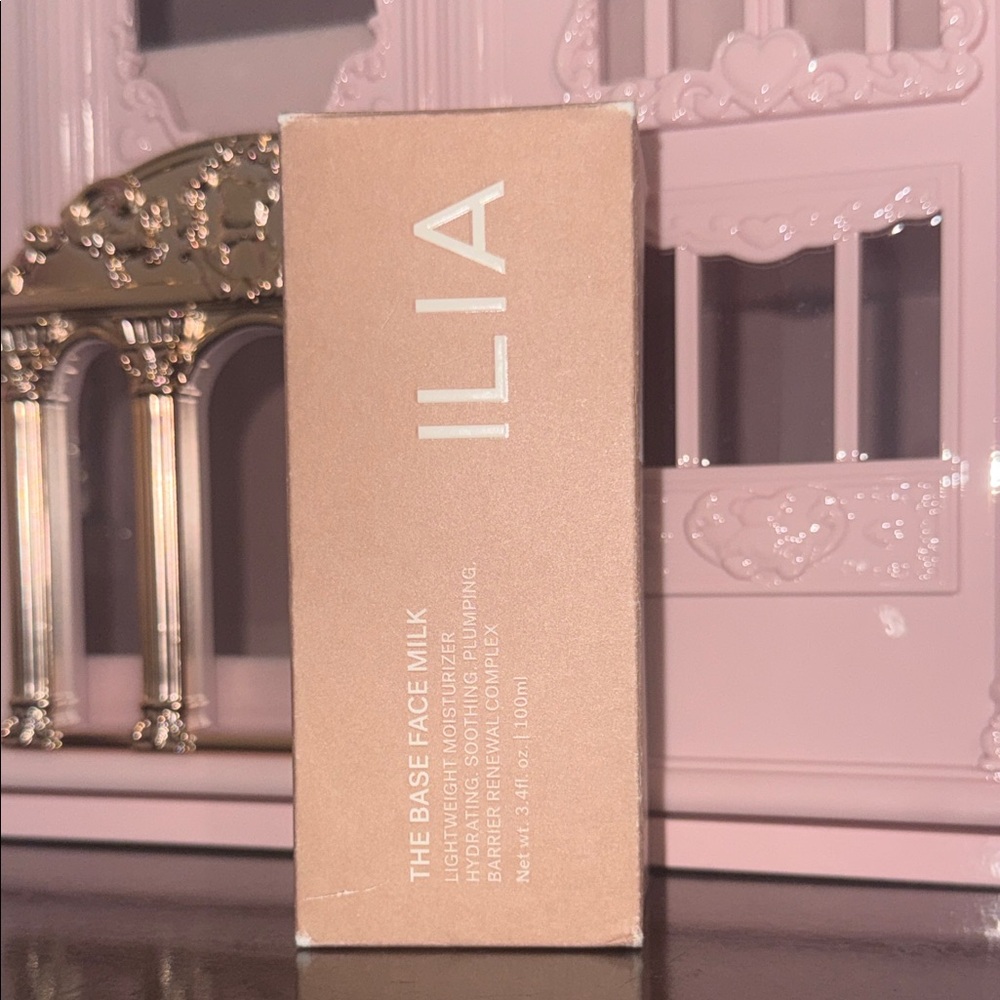 ILIA The Base Face Milk